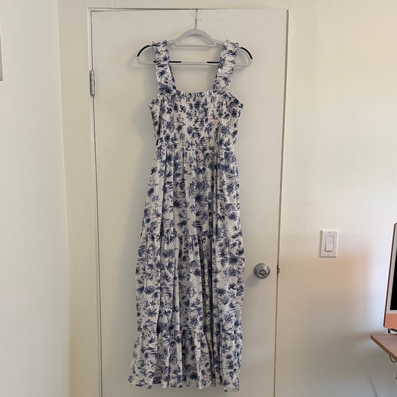 Abercrombie & Fitch Dresses & Skirts - Abercrombie & Fitch Blue and White Floral Maxi Dress